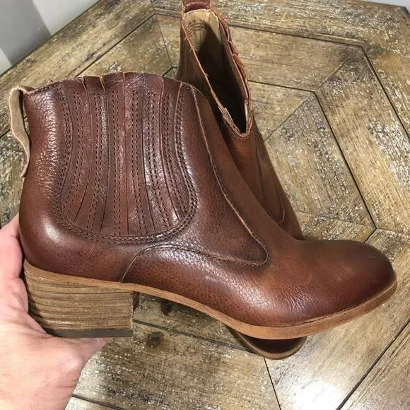 Sofft Chestnut Brown Leather Chelsea Ankle Booties - Picture 6 of 7